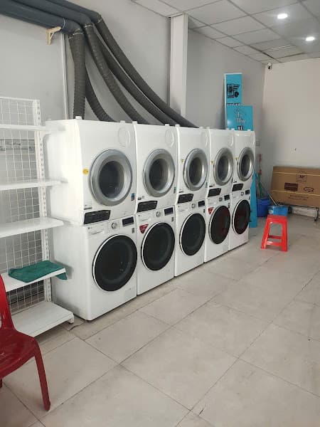 Hình ảnh Áo Mây Sơn Kỳ - Giặt Sấy, Giặt Hấp, Vệ Sinh Giày - 8