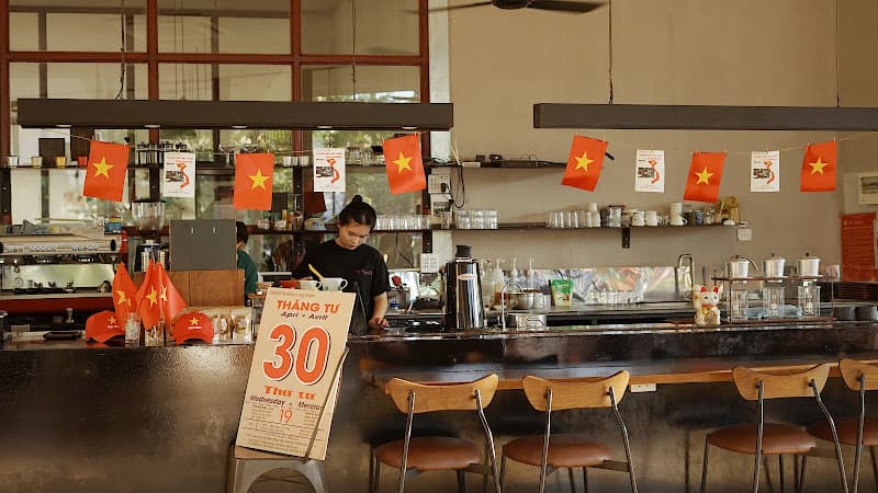 Hình ảnh The HANDS' COFFEE Roastery - 3
