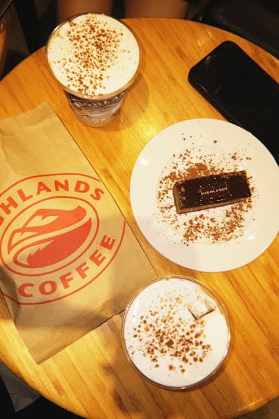 Hình ảnh Highlands Coffee 66 Nguyen Hue D1 - 2