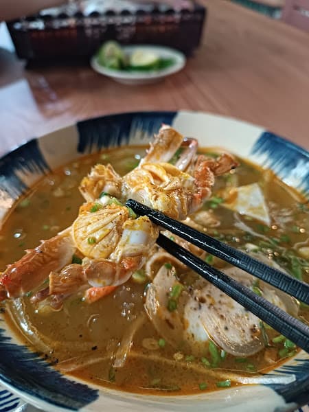 Hình ảnh Bún cá nóng-Bánh canh hẹ (Dì Hai-Ninh Hoà) - 2