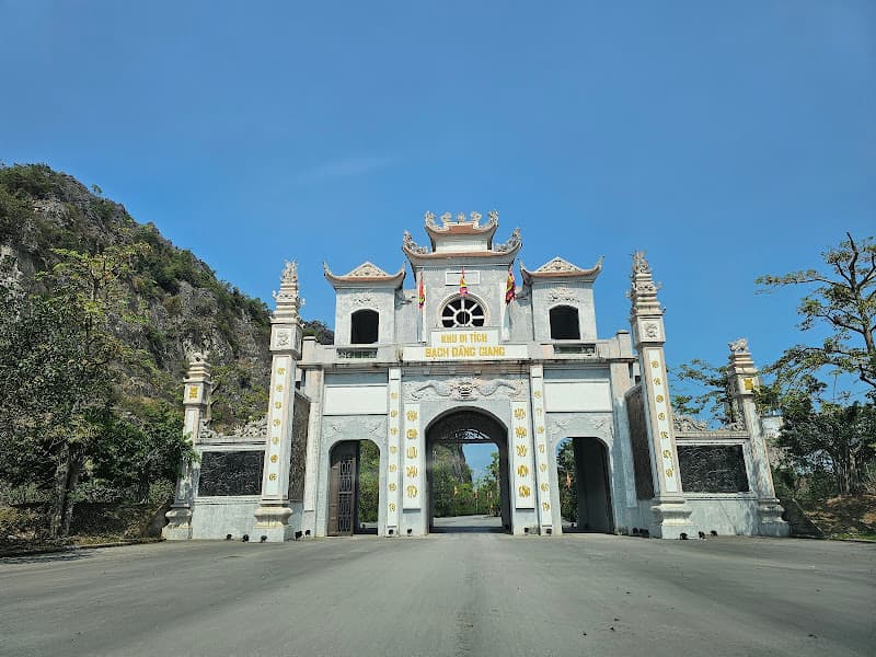 Hình ảnh Di Tích Bạch Đằng Giang - 2