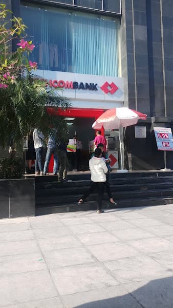 Ảnh bìa Techcombank - Atm