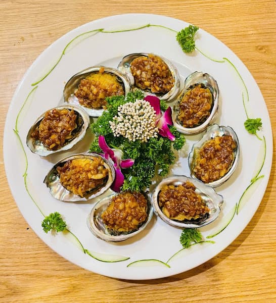 Hình ảnh Hầm rượu Thiên Hồng Phát - 3