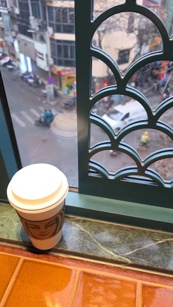 Hình ảnh Starbucks Hàng Điếu - 4