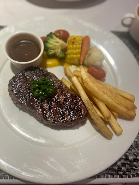 Hình ảnh La Paix Bistro - 2