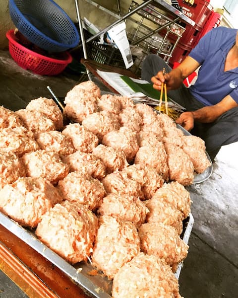 Ảnh bìa Nem Giã Tay Hồng Yên