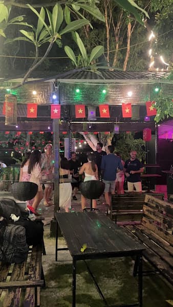 Hình ảnh THE LOCAL BAR - 6