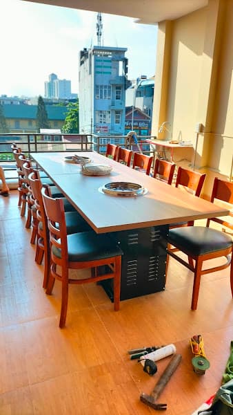 Quán Karaoke 24 & 28