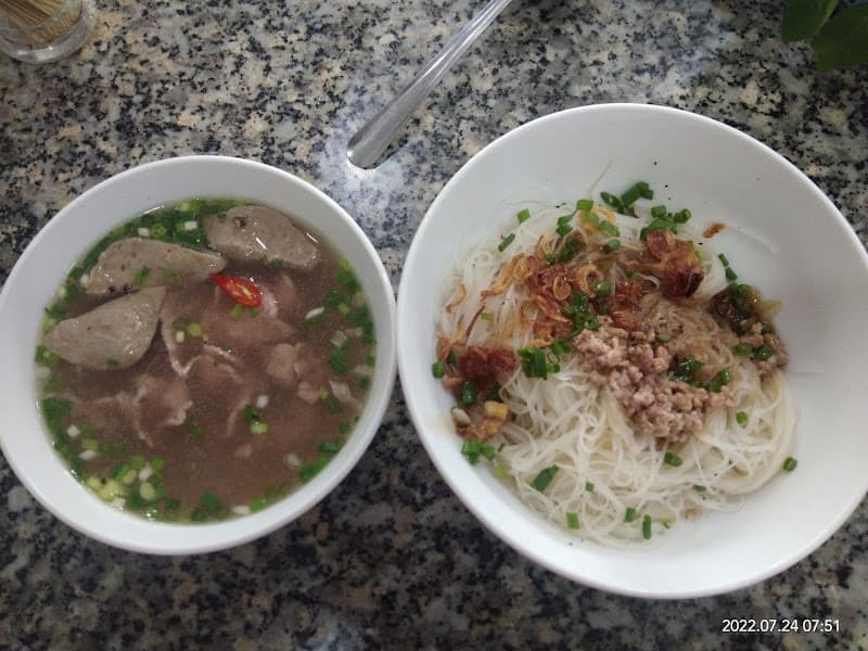 Hình ảnh Quán Phở Nữ - 3