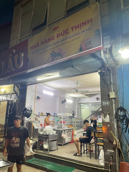 Ảnh bìa Đặc sản phở chiên giòn Trung Béo (Đức Thịnh)