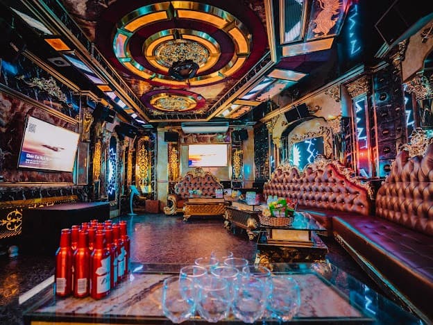 Ảnh bìa Karaoke IMusic - 12 Nguyên Thái Học - Hà Đông