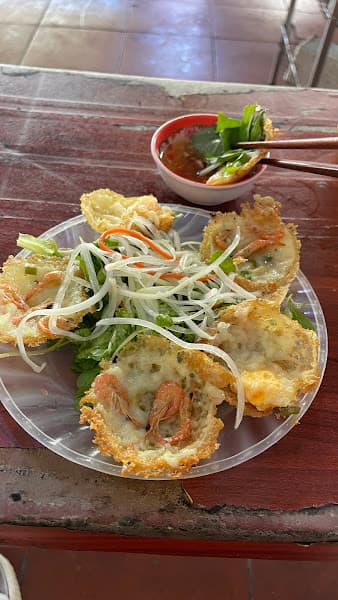 Hình ảnh bánh căn Châu - 2