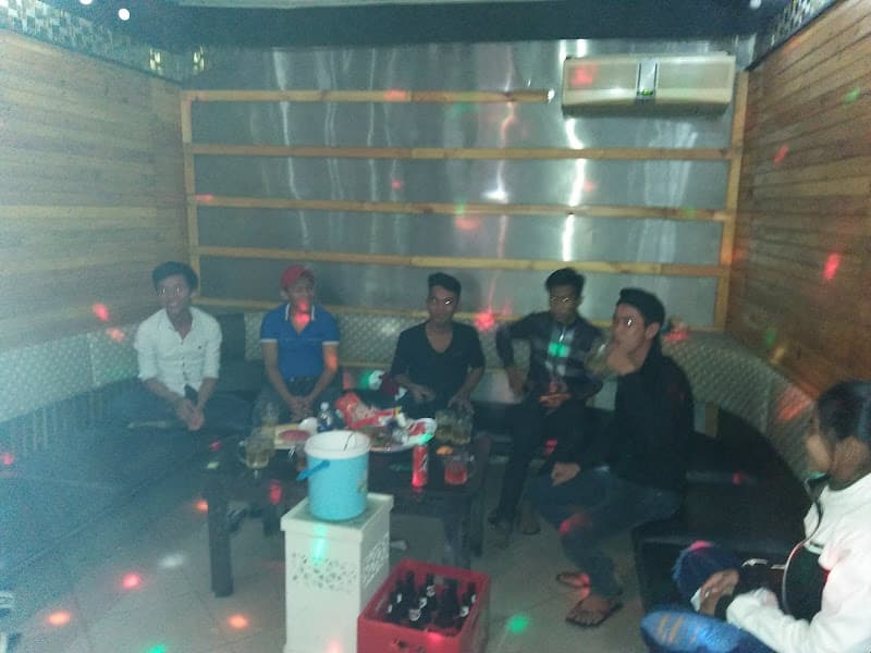 Hình ảnh Karaoke Đình Ngọc - 5