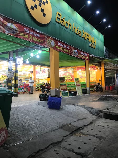 Siêu thị Bách hoá XANH Cổng 11