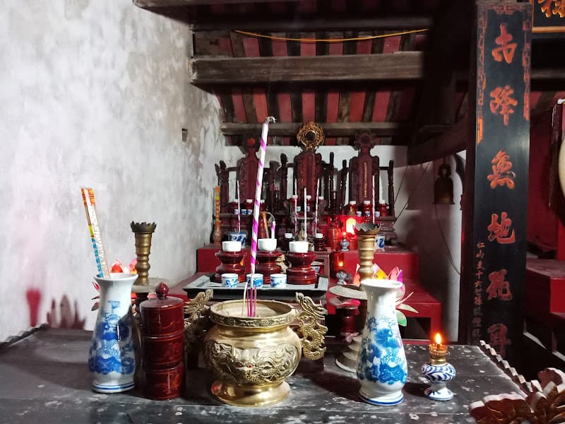 Ảnh bìa Di tích lịch sử Quốc Gia họ Nguyễn Bá Lai