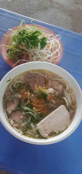 Hình ảnh Bún bò huế Hai Cây Me - 4