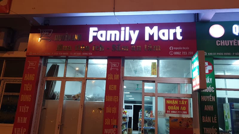 Huyền Anh Family Mart