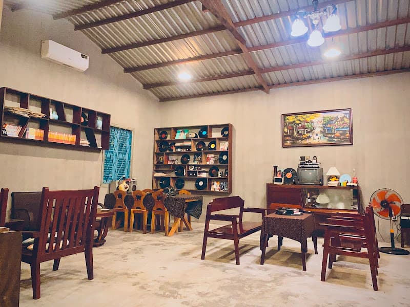 Hình ảnh Tiệm Cà Phê Những Ngày Đã Cũ - 4