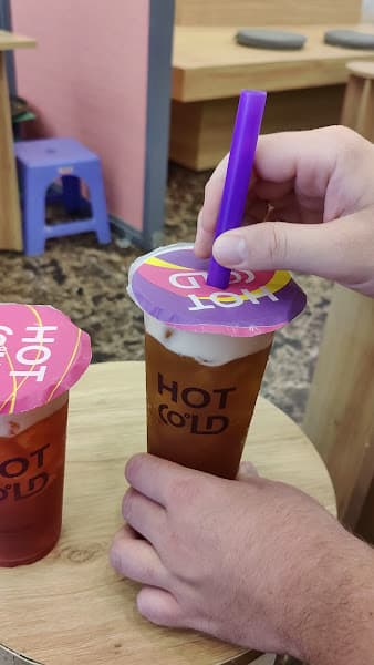 Hình ảnh Hot & Cold - Trà Sữa & Xiên Que - 2
