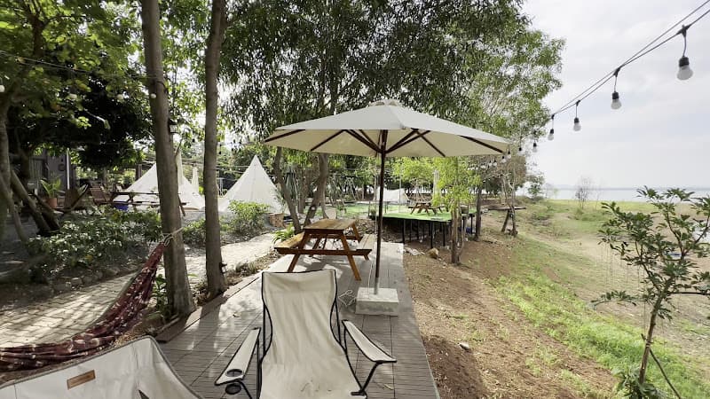 Khói Glamping - Cắm Trại Máy Lạnh Hồ Trị An