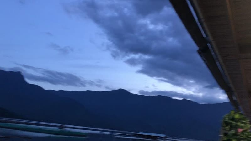 Hình ảnh Nhà Hàng Hải Sản Bé Thân - Lăng Cô - 4