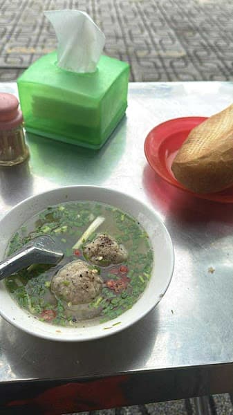 Hình ảnh Bánh mì xíu mại Cô Nhã - 4