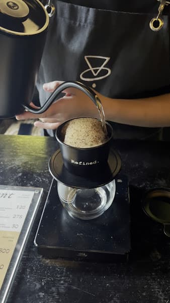 Hình ảnh Phin bar by refined. - 3