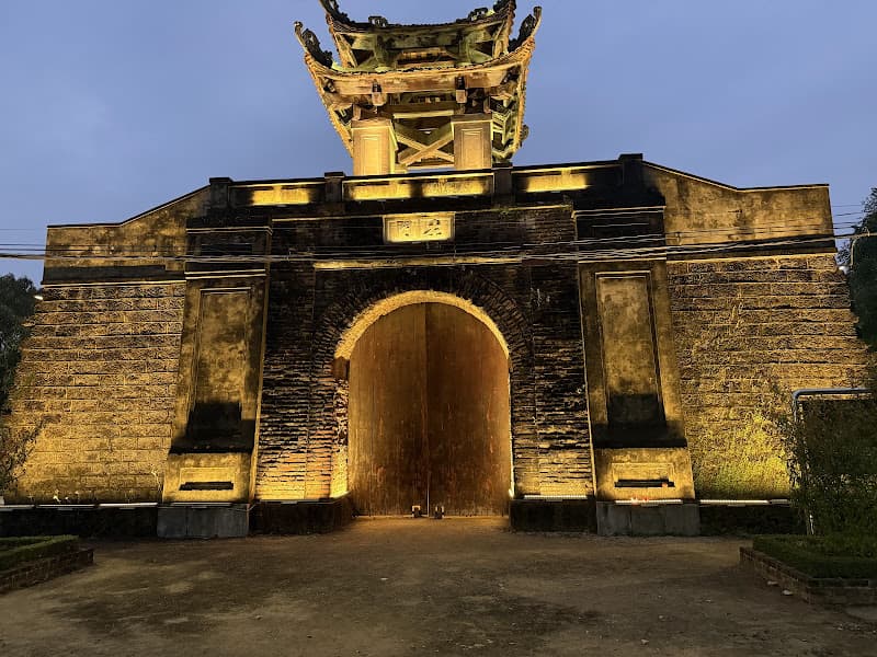 Cổng Tả Môn Thành Nghệ An