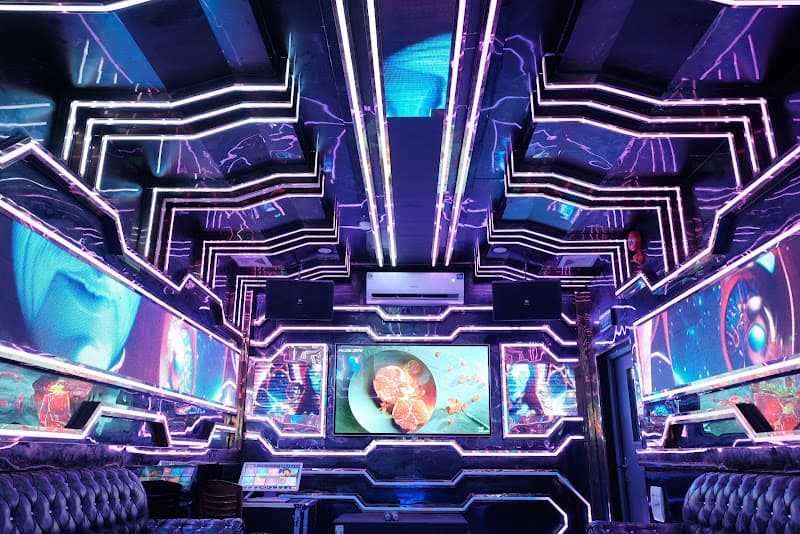 Hình ảnh Karaoke Royal Club - 26 Phố Nhổn - 7