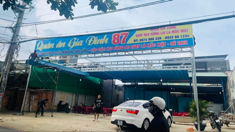 Quán ăn Gia Đình Hân Giang