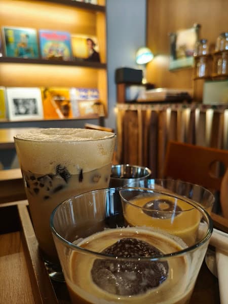 Hình ảnh Raccoon coffee • Phố Hạ - 4