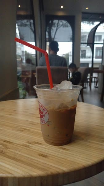 Hình ảnh Highlands Coffee 57 Bái Tử Long Cẩm Phả QN - 3