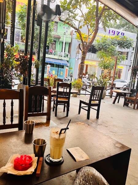Ảnh bìa Highlands Coffee 102 Pham Van Dong Hue
