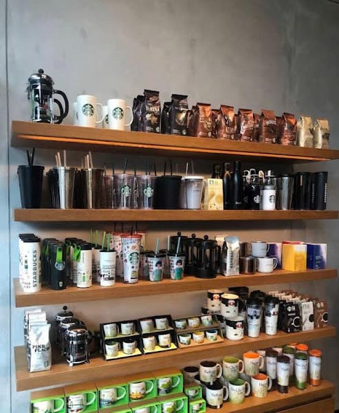 Hình ảnh Starbucks Saigon Pearl - 4