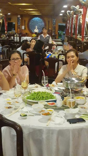 Hình ảnh Nhà hàng Thủy Tạ Đầm Sen - 3