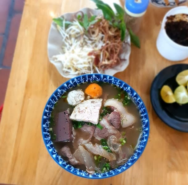 Hình ảnh Bún Bò Huế - Vy Nguyên - 2