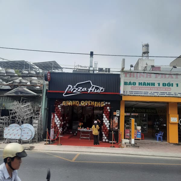 Pizza Hut Nguyễn Văn Tăng