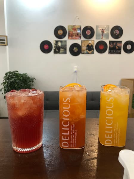 Hình ảnh Tiệm Cà Phê Tháng 5 - 4