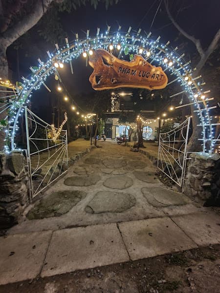 Hình ảnh Tiệm Cắt Tóc Cafe sân vườn Phạm Lực Art - 3