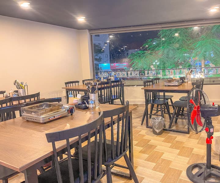 Hình ảnh Khói - Tiệm Bít Tết - Lẩu Nướng - 4