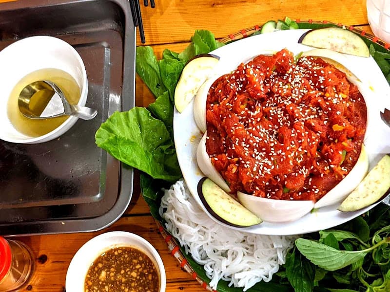 Hình ảnh Cù Lần - Bò Nướng Ngói - 4