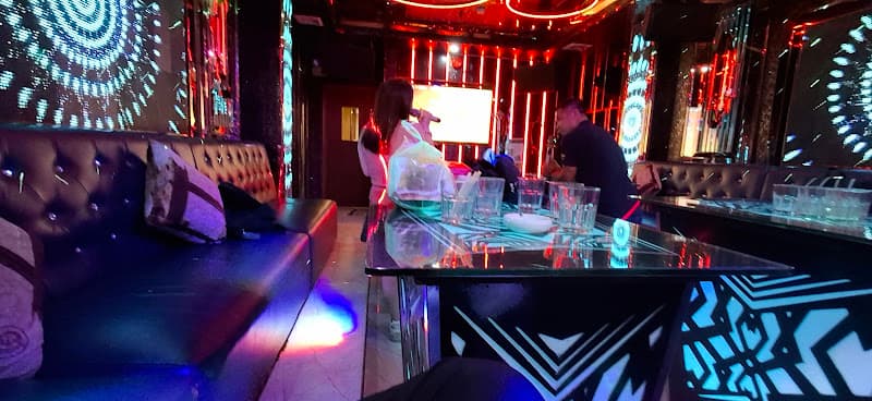 Hình ảnh Karaoke Họa Mi - 2