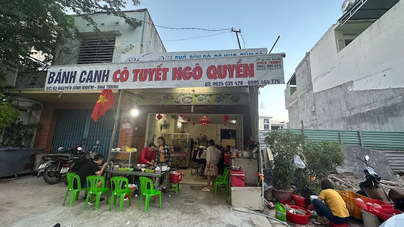 Bánh Canh cô Tuyết ( Bánh canh khô )