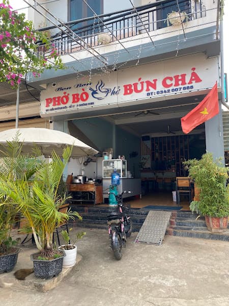 Quán Ăn Sáng Bon Bon (Phở bò, bún chả, bún riêu cua)