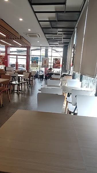 Hình ảnh KFC Nguyễn Xí - 3