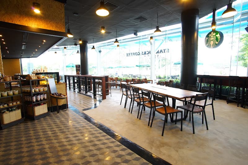 Hình ảnh Starbucks IPH - 4