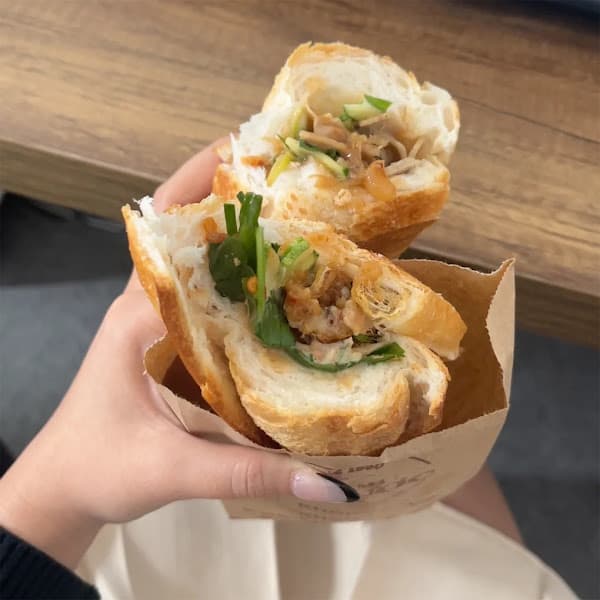 Hình ảnh Bánh mì Bà Được Quảng Ngãi - 11