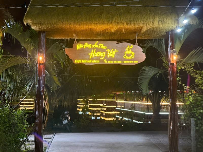 Ảnh bìa NHÀ HÀNG ẨM THỰC HƯƠNG VIỆT