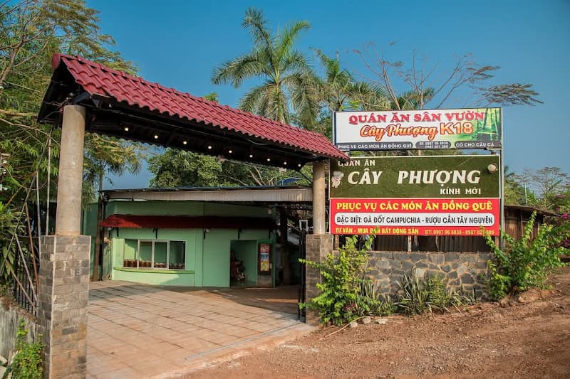 Quán Cây Phượng K18