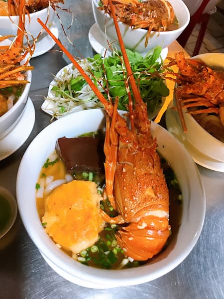 Ảnh bìa BÁNH CANH GHẸ ANH VỸ